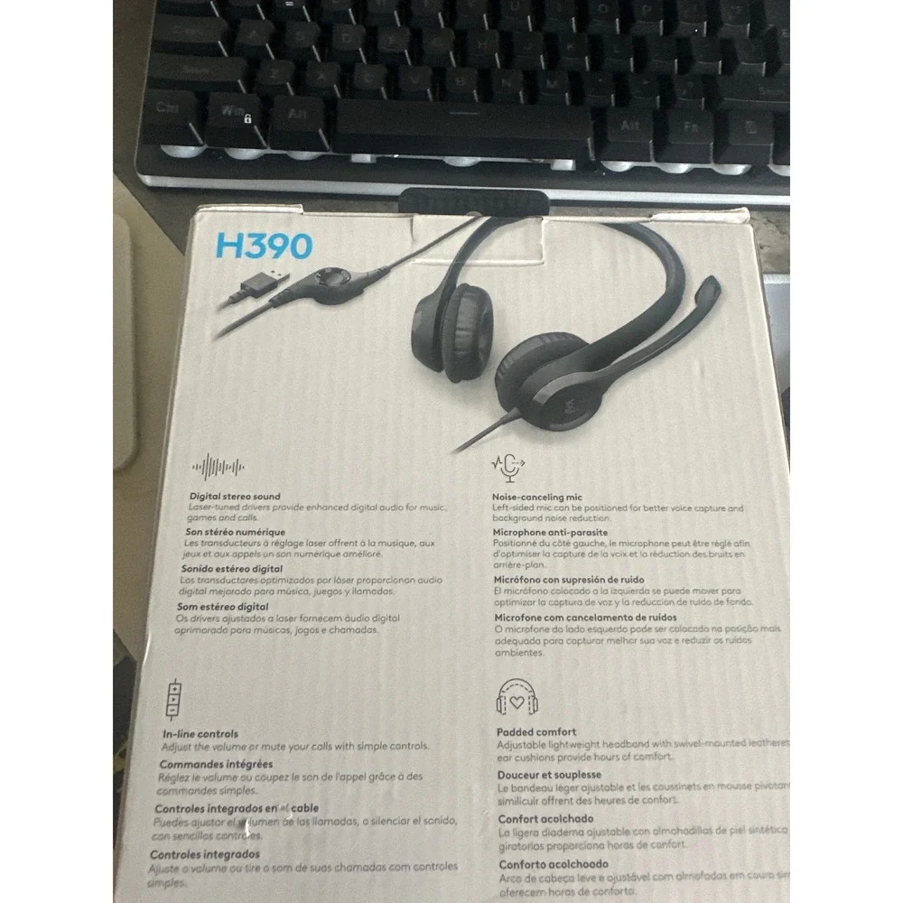Logitech H390 USB Wired Computer Headset Noise Canceling Mic Black 981-000014